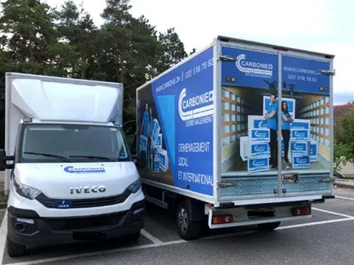 Chargement sécurisé des meubles et cartons à Lausanne